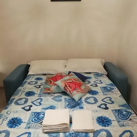 Flora Bed & Breakfast